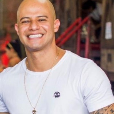 Adriano Souza