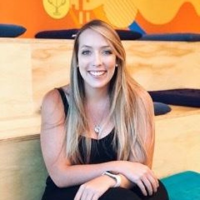 Isabela de Oliveira Bueno