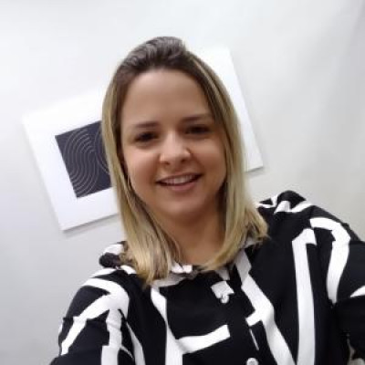 Danielle Guarino Lordello