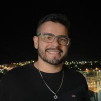 Natanael Jone Castro Gomes