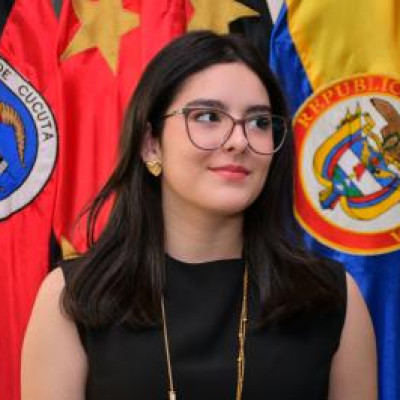 Juana Valentina Apolón Urquijo