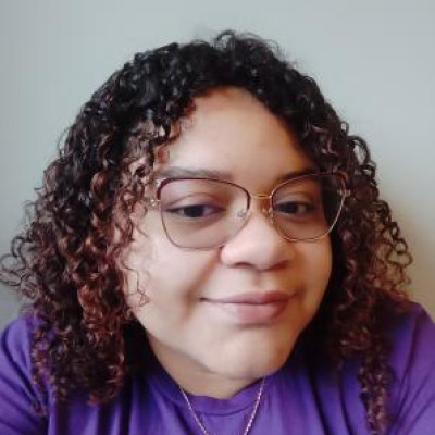 Andrezza Hamburgo de Freire