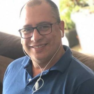 Alexandre Menezes Bio