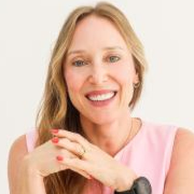 Sabrina Lopes Baes Figueira Ferreira