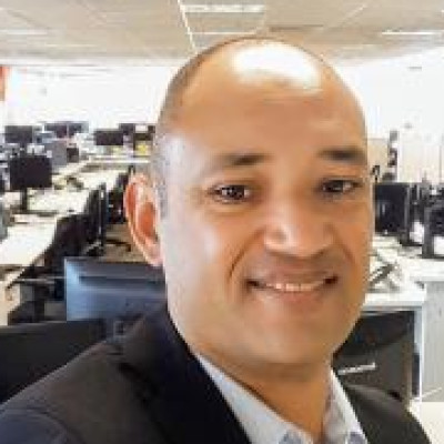 José Roberto Oliveira Queiroz Souza