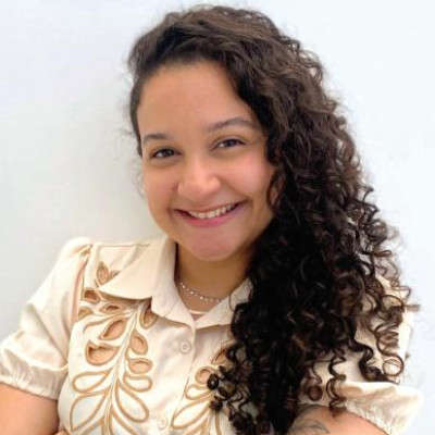 Lara Soares Ribeiro dos Santos