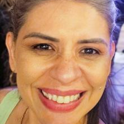 Juliana Farias Lemos