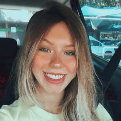 Júlia Cristina Vieira
