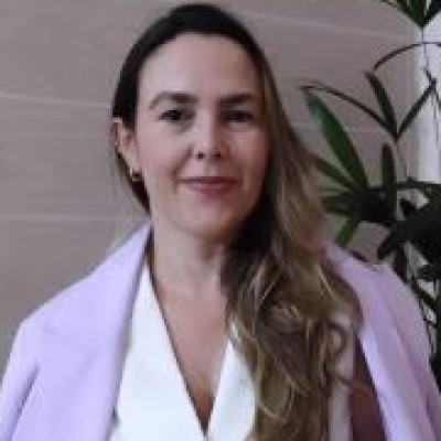 Aline Fernanda da Silva Resende