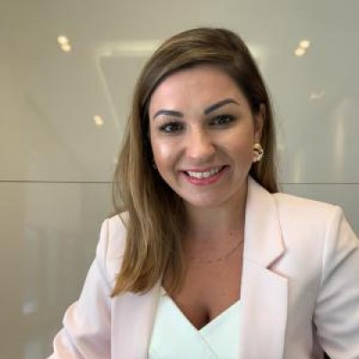 Camila Iensen dos Santos